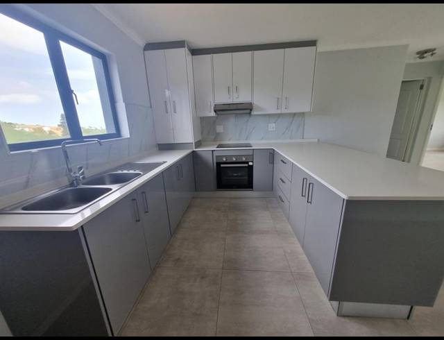 2 BEDROOM APARTMENT FOR SALE IN BERKSHIRE DOWNS